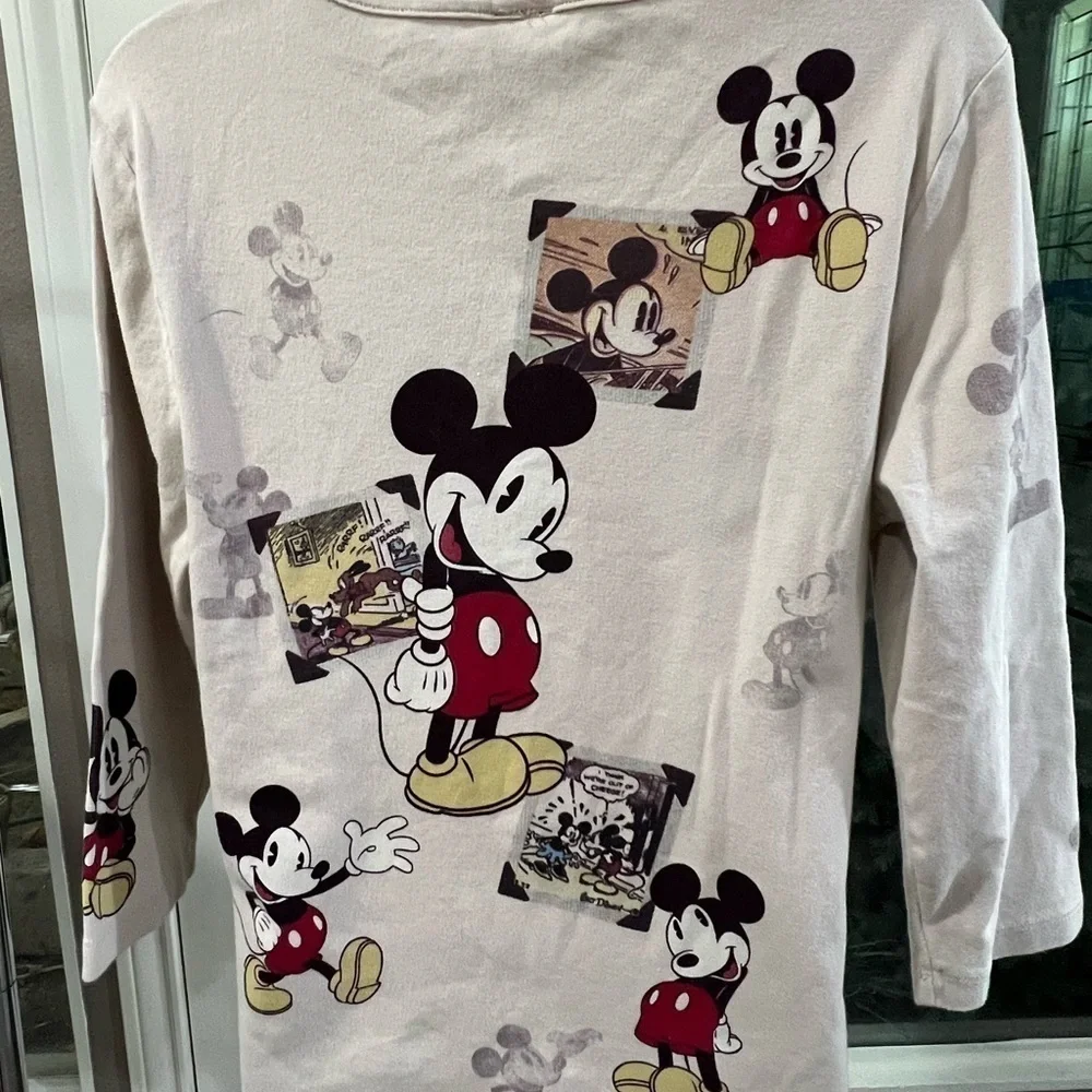 Bradford Exchange x Disney “Retro Mickey” Artistic Apparel Line 3/4 Sleeve Shirt - Picture 3 of 6
